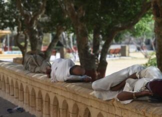 Up to 50°C in places: Pakistan remains crushed by a sweltering heat wave