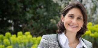 Amélie Oudéa-Castéra, close to Macron at the Ministry of Sports and the Olympic and Paralympic Games