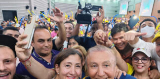 Ingrid Betancourt renounces to run for the presidential election in Colombia