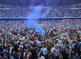 Premier League: Manchester City crowned English champions ahead of Liverpool after crazy scenario