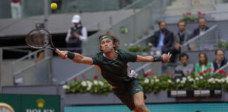 Roland-Garros: off the courts, the Russian Andrey Rublev steps into the net