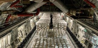 From the base in Ramstein, Germany, the US military organizes an airlift of baby milk