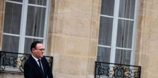 Damien Abad accused of rape: “as it stands”, the Paris prosecutor’s office does not open an investigation “for lack of information allowing the victim of the facts denounced to be identified”