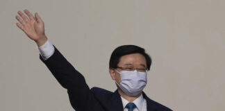 The future leader of Hong Kong goes to Beijing to formalize his appointment