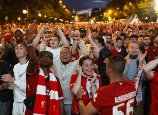 Football: the great transhumance of supporters with or without a ticket