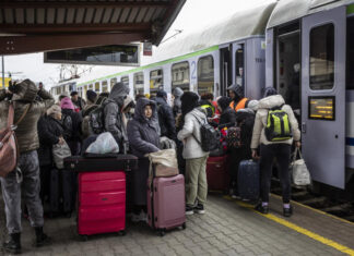 In Poland, Belarusian dissidents face rejection reactions