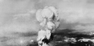 Mathematics and war, a whole story