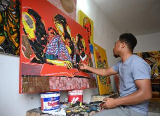 In Ivory Coast, used phones end up in works of art