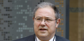 Jérôme Peyrat announces the withdrawal of his candidacy in the Dordogne after a controversy over his conviction for domestic violence