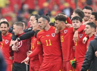 Football: Welsh Dragons deprive Ukrainians of World Cup in Qatar