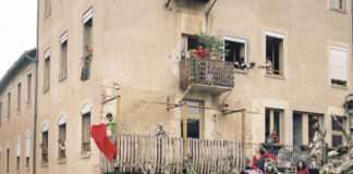 In Auch, families try participatory housing in a former convent