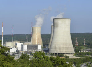 In order to extend two of its nuclear power plants, Engie wants to make Belgium pay