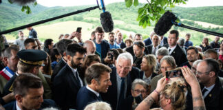 Three days before the legislative elections, Emmanuel Macron poses as a bulwark against the “disorder”