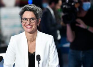 Sandrine Rousseau largely qualifies for the second round of the legislative elections in Paris