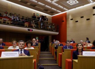 Incidents at the Stade de France: Darmanin puts the forms but does not vary on the substance