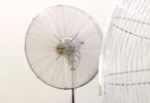 In Besançon, the artist Roman Signer plays his little discordant music