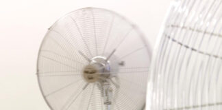 In Besançon, the artist Roman Signer plays his little discordant music