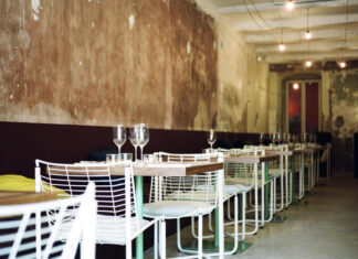 Restaurant: in Marseille, the straight line of La Mercerie