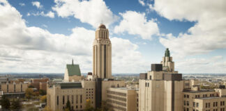 Studies in Canada are attracting more and more young French people