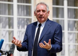 Abortion: François Bayrou wonders if the inclusion of abortion in the Constitution is “useful for the country at the moment”