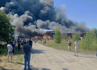War in Ukraine: at least thirteen dead in a Russian strike on a shopping center in Kremenchuk, a “war crime” for the G7