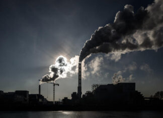 Pollution linked to 10% of cancer cases in Europe, according to a report