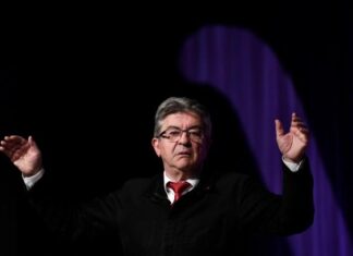 Jean-Luc Mélenchon cements the union by exclusively targeting Emmanuel Macron as the legislative elections approach