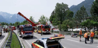 Germany: Three dead and several injured in train derailment