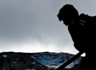 A study on the worrying state of health of the Italian cryosphere