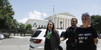Alexandria Ocasio-Cortez arrested in Washington with other lawmakers during abortion rights protest