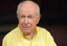 British director Peter Brook is dead