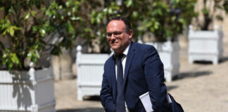 Reshuffle: Damien Abad finally dismissed from the government