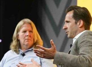 Goldman Sachs and Morgan Stanley Invest in Bitcoin ETFs as Institutional Interest Rises news-16082024-012844