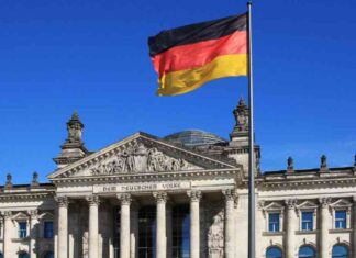 Siemens $330M Digital Bond on Private Blockchain with Deutsche Bank news-05092024-025047