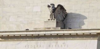 Bitcoin Price Holds Steady Above $58K Amid Rising Odds of 67% Fed Rate Cuts news-17092024-134136