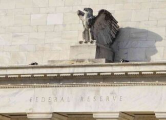 Bitcoin Price Holds Steady Above $58K Amid Rising Odds of 67% Fed Rate Cuts news-17092024-134136