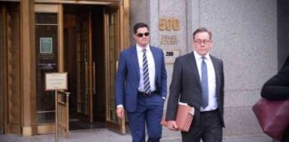 FTX CEO Hoped Dog Bite Would Delay Prison, But Tucker Carlson Derailed Effort news-11102024-181415