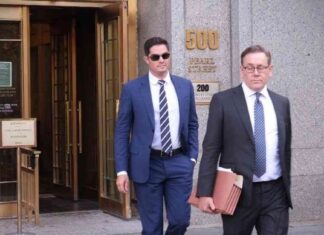 FTX CEO Hoped Dog Bite Would Delay Prison, But Tucker Carlson Derailed Effort news-11102024-181415