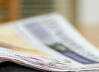 Jeff Bezos Exacerbates Media Trust Issue news-01112024-175924