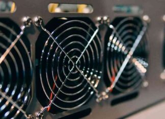 Bitcoin Hashrate Growth Slows, Impacting Smaller Miners bitcoin-hashrate-growth-slows-mpacting-smaller-miners