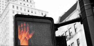 Bitcoin Price Retreats as Rising Interest Rates Impact Risk Assets bitcoin-price-retreats-as-rising-nterest-rates-mpact-risk-assets