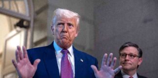 Democrats Respond to Trump Memecoin Dinner with Threats and Protests democrats-respond-to-trump-memecoin-dinner-with-threats-and-protests