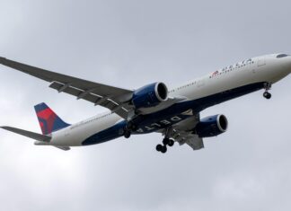 Uncover the Mysteries of Delta Flight DL275’s Diverted LAX Journey Delta Flight DL275 diverted, DL275 LAX diversion, Delta emergency landing LAX, DL275 flight update, Delta diverted flight news, DL275 incident report, LAX airport flight diversion, Delta airline disruption